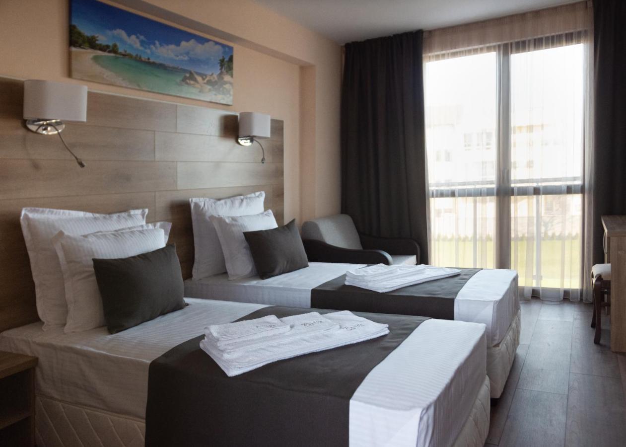 Hotel Vanilla, Varna - Free Parking Екстер'єр фото