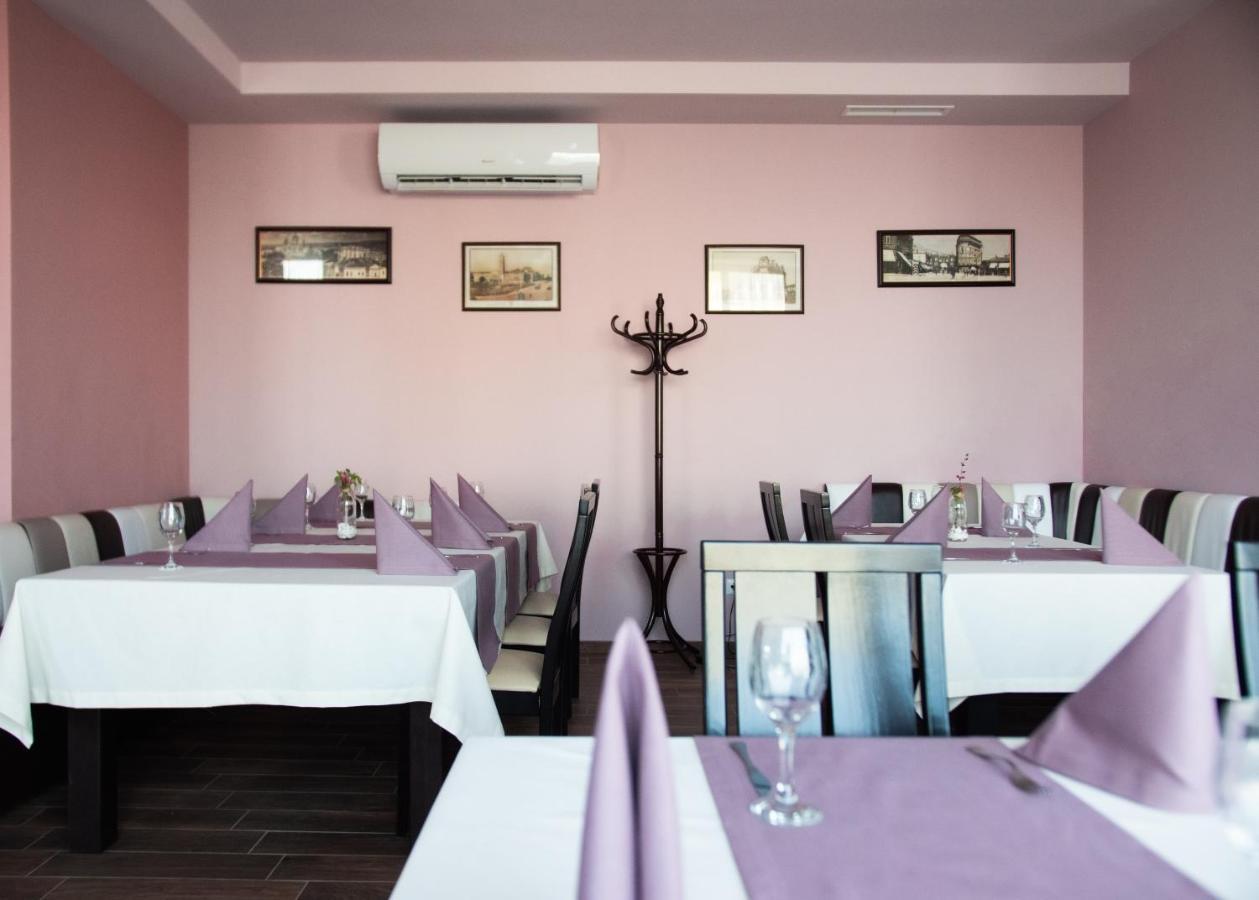 Hotel Vanilla, Varna - Free Parking Екстер'єр фото