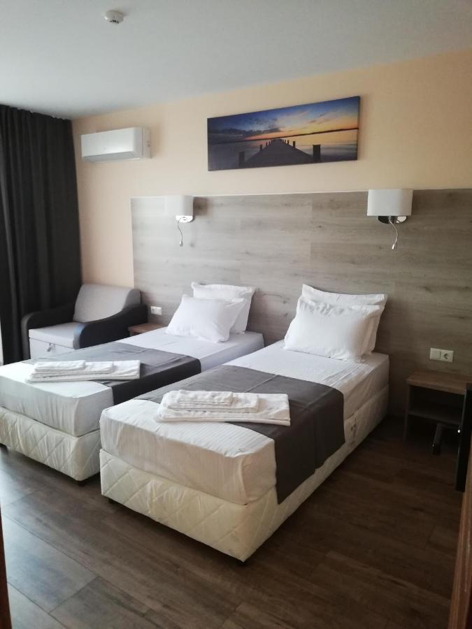 Hotel Vanilla, Varna - Free Parking Екстер'єр фото