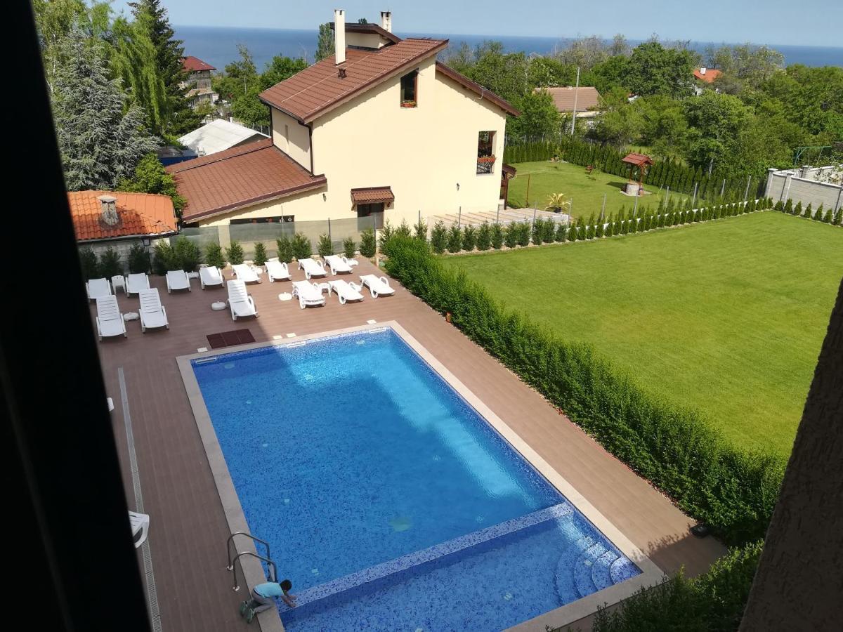 Hotel Vanilla, Varna - Free Parking Екстер'єр фото