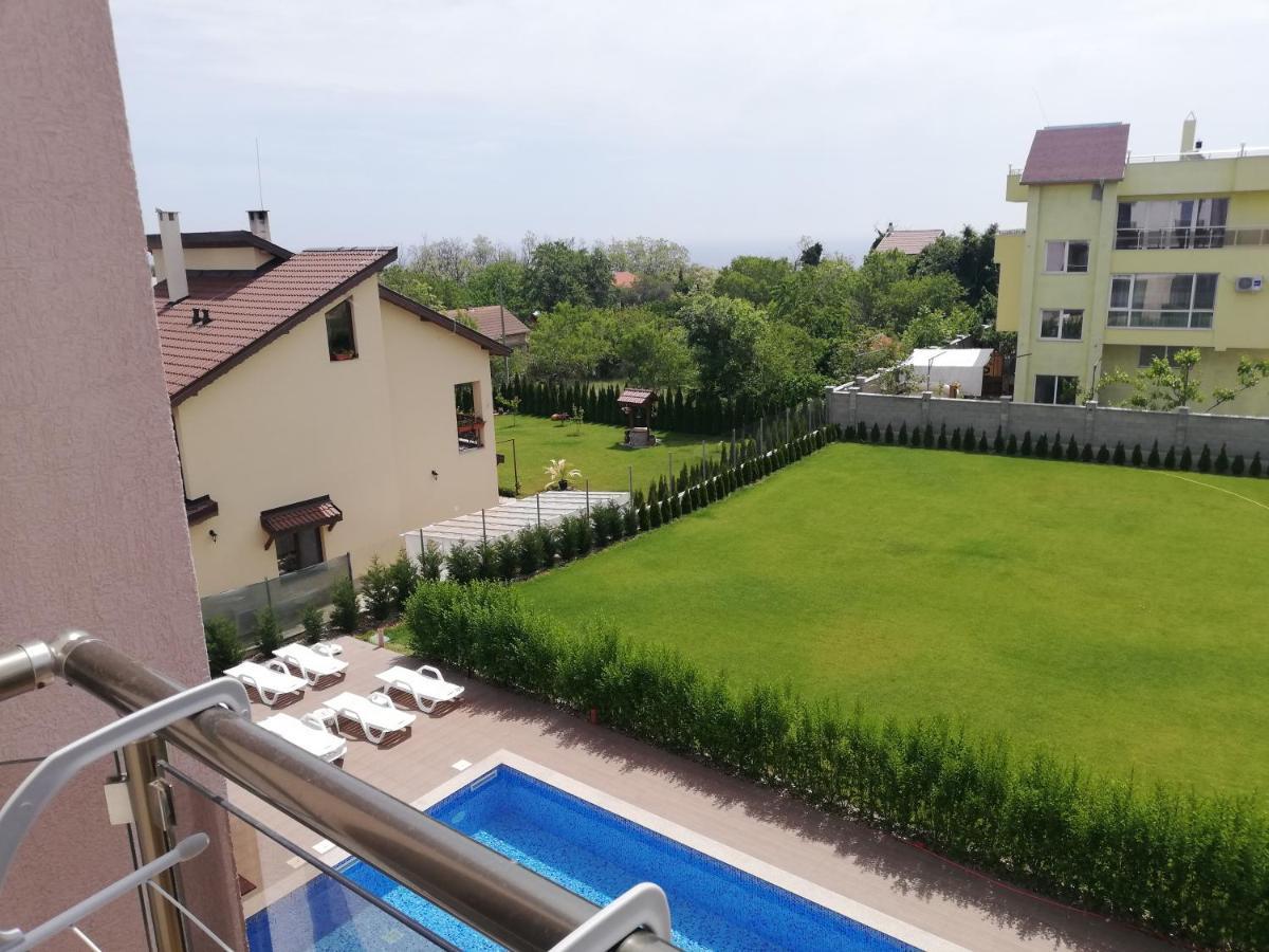 Hotel Vanilla, Varna - Free Parking Екстер'єр фото