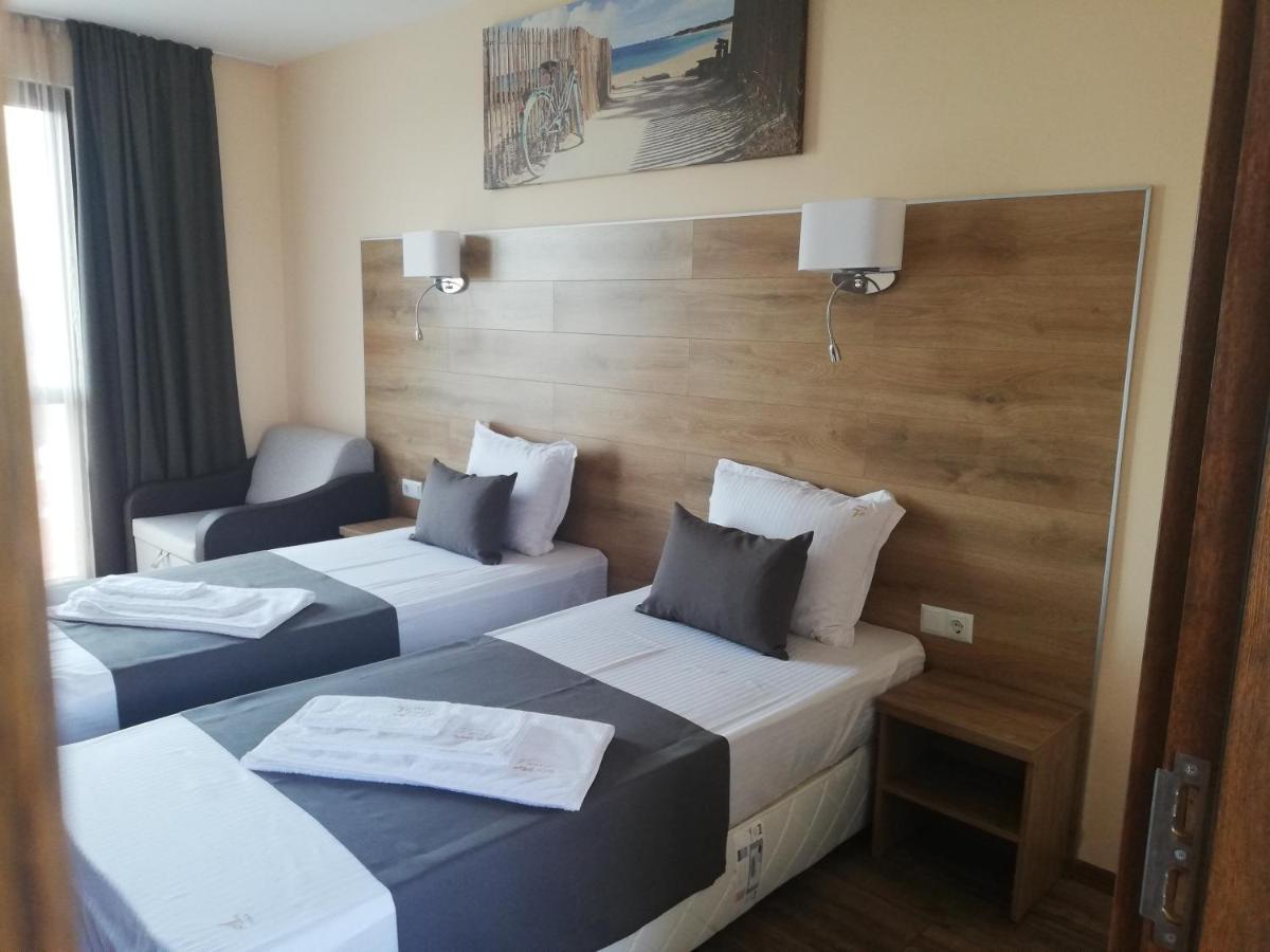 Hotel Vanilla, Varna - Free Parking Екстер'єр фото