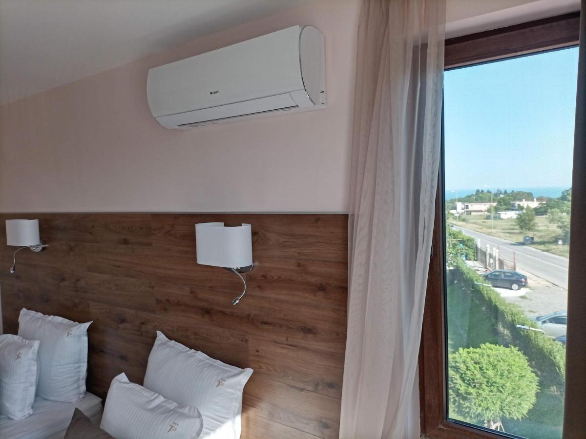 Hotel Vanilla, Varna - Free Parking Екстер'єр фото