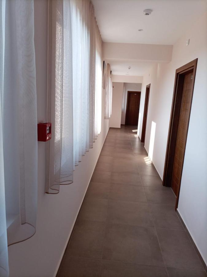 Hotel Vanilla, Varna - Free Parking Екстер'єр фото