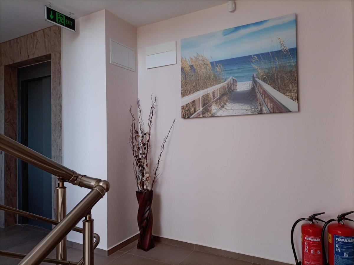 Hotel Vanilla, Varna - Free Parking Екстер'єр фото