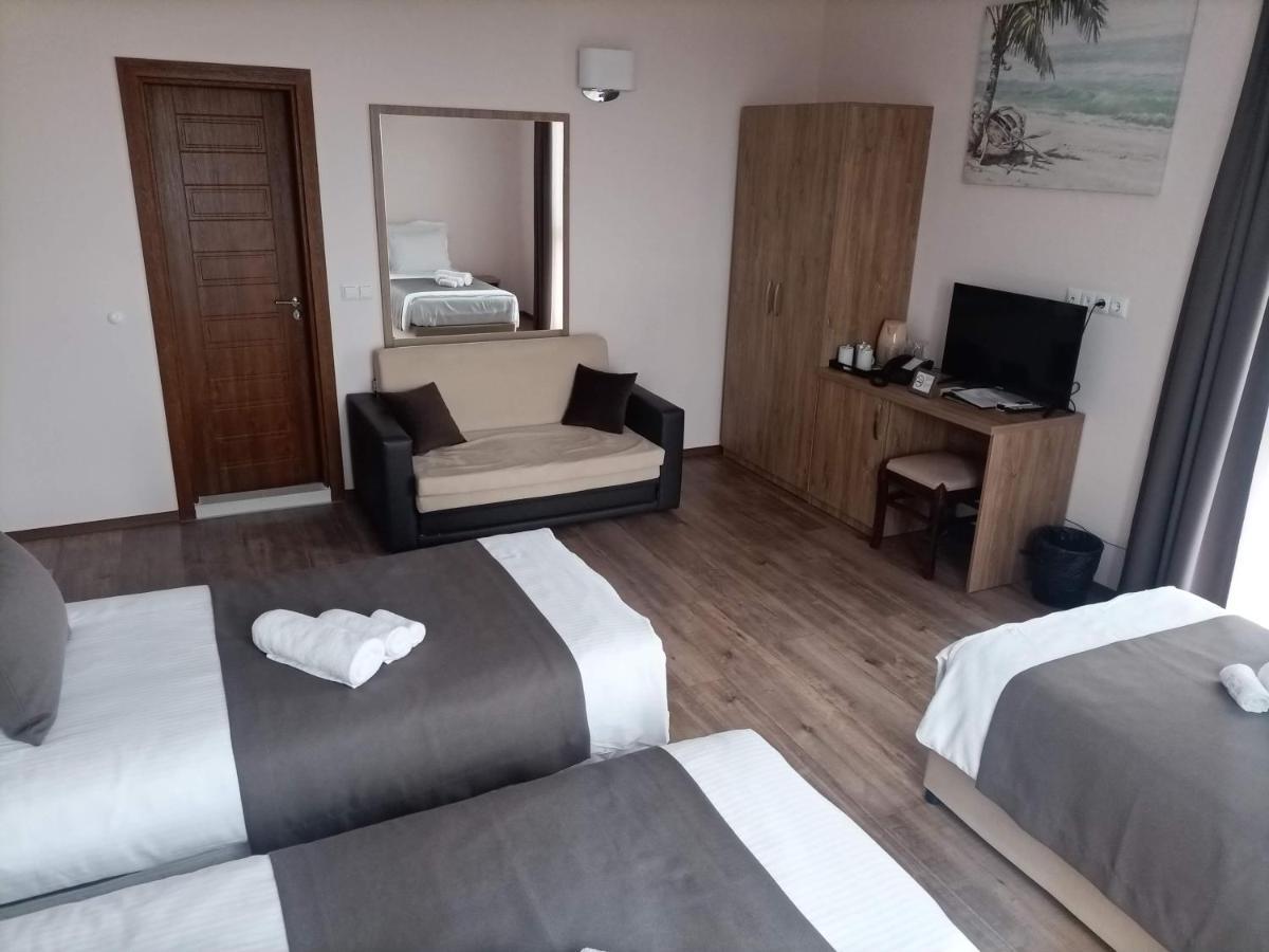 Hotel Vanilla, Varna - Free Parking Екстер'єр фото
